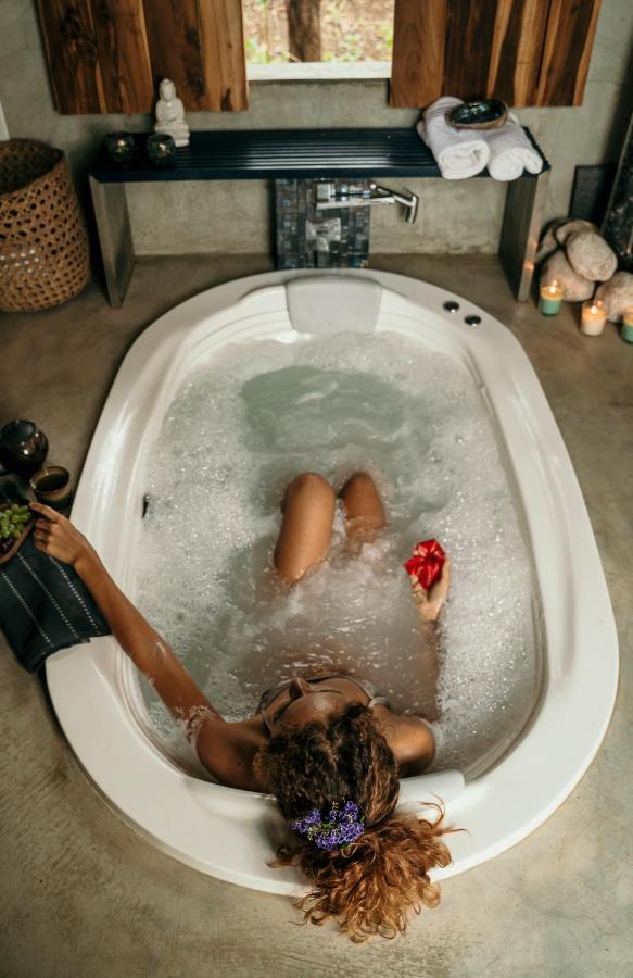 فندق Breathe Healing & Wellness كامبوتال المظهر الخارجي الصورة